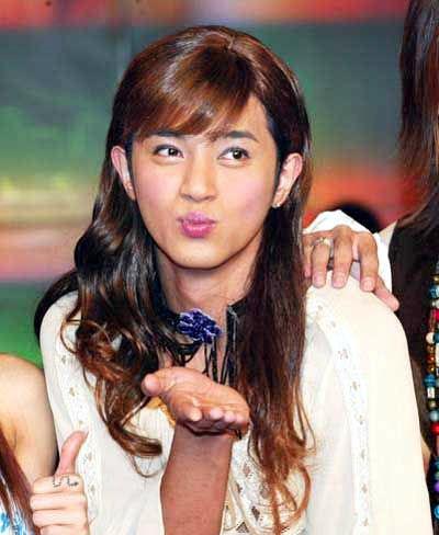 男扮女装的明星护肤,揭秘男扮女装明星的护肤之道