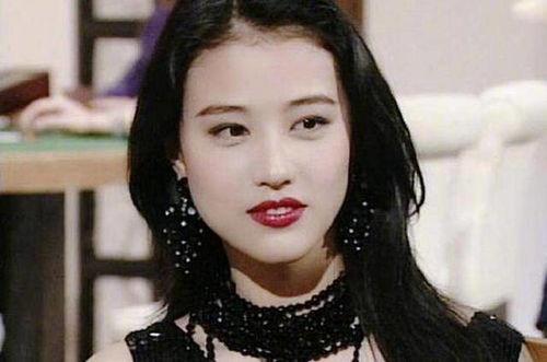 时尚度高的明星,跟随明星潮流，解锁最新穿搭秘籍